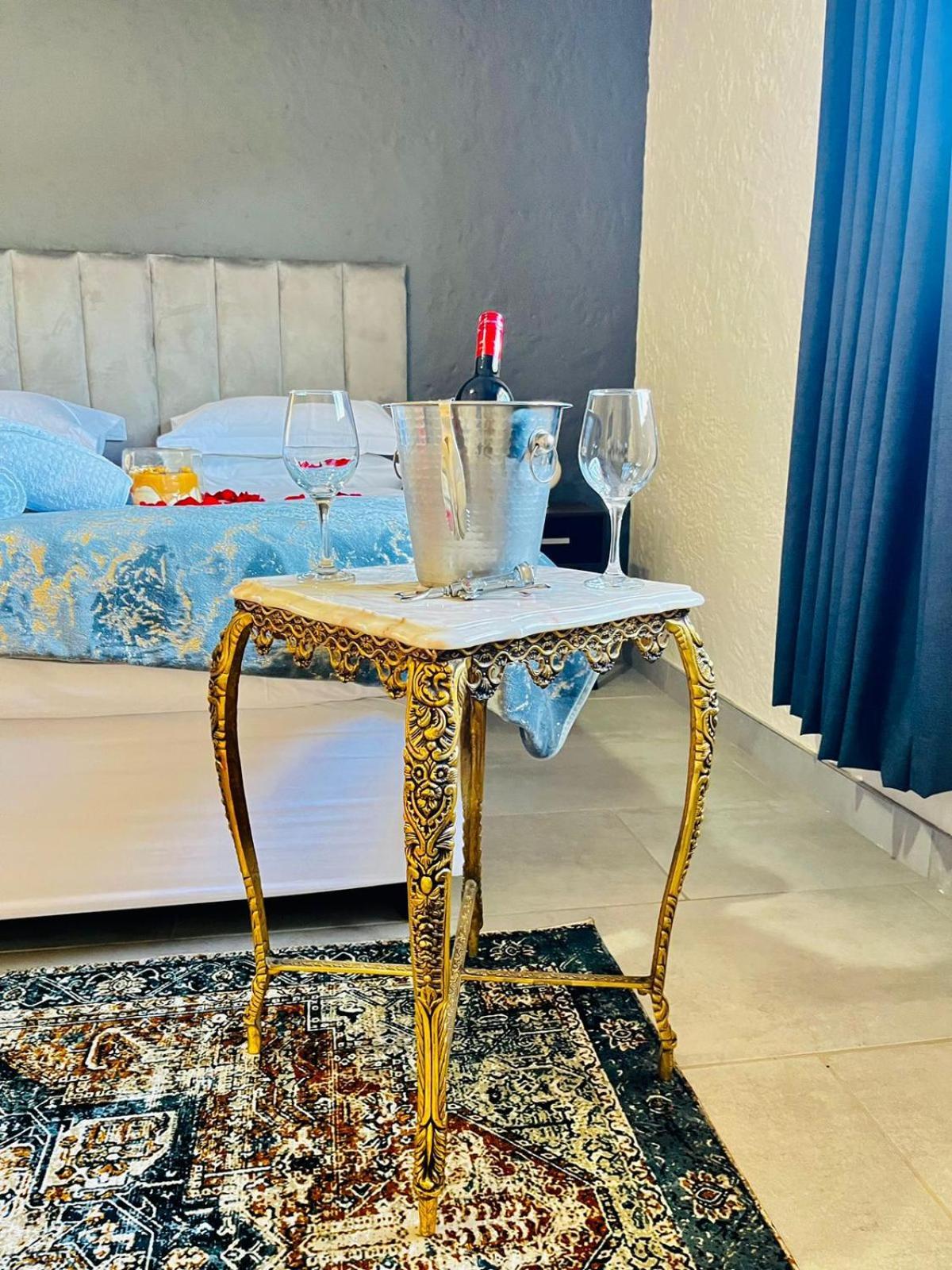 Oak Gardens Bed And Breakfast Нюкасъл Екстериор снимка