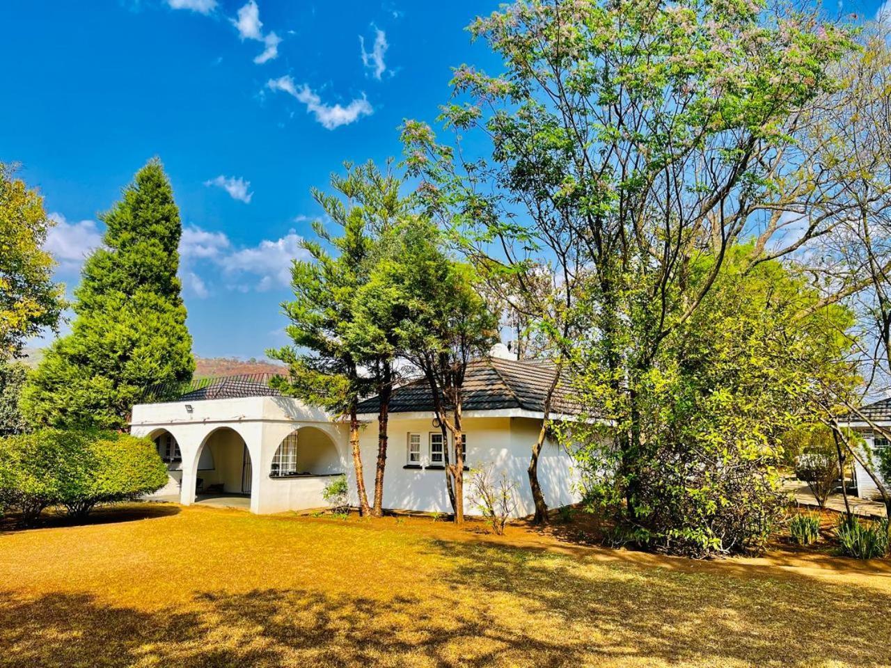 Oak Gardens Bed And Breakfast Нюкасъл Екстериор снимка