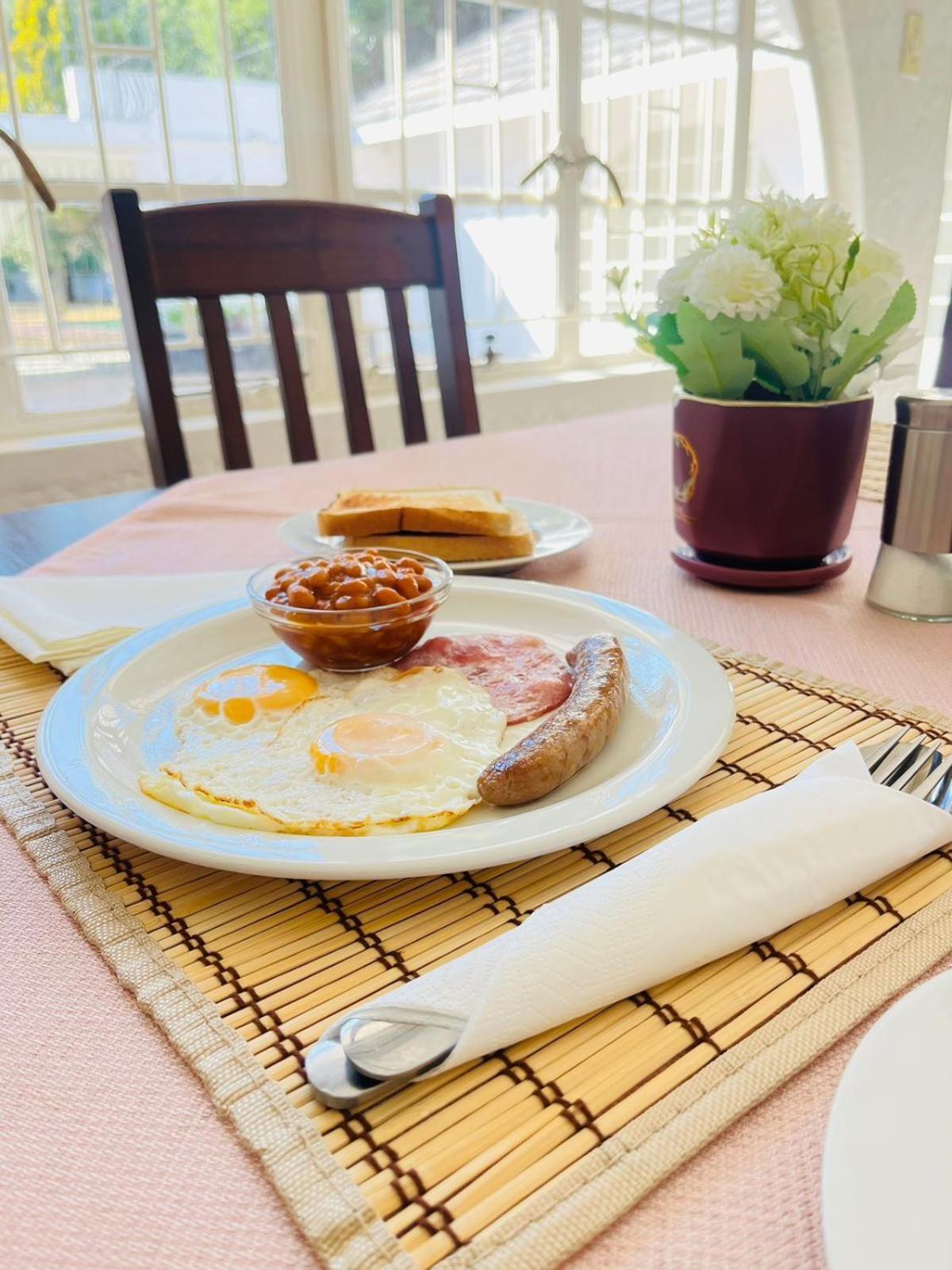 Oak Gardens Bed And Breakfast Нюкасъл Екстериор снимка