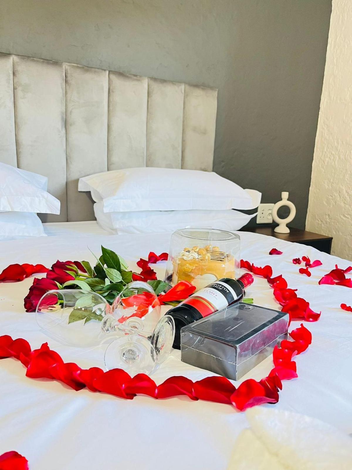 Oak Gardens Bed And Breakfast Нюкасъл Екстериор снимка